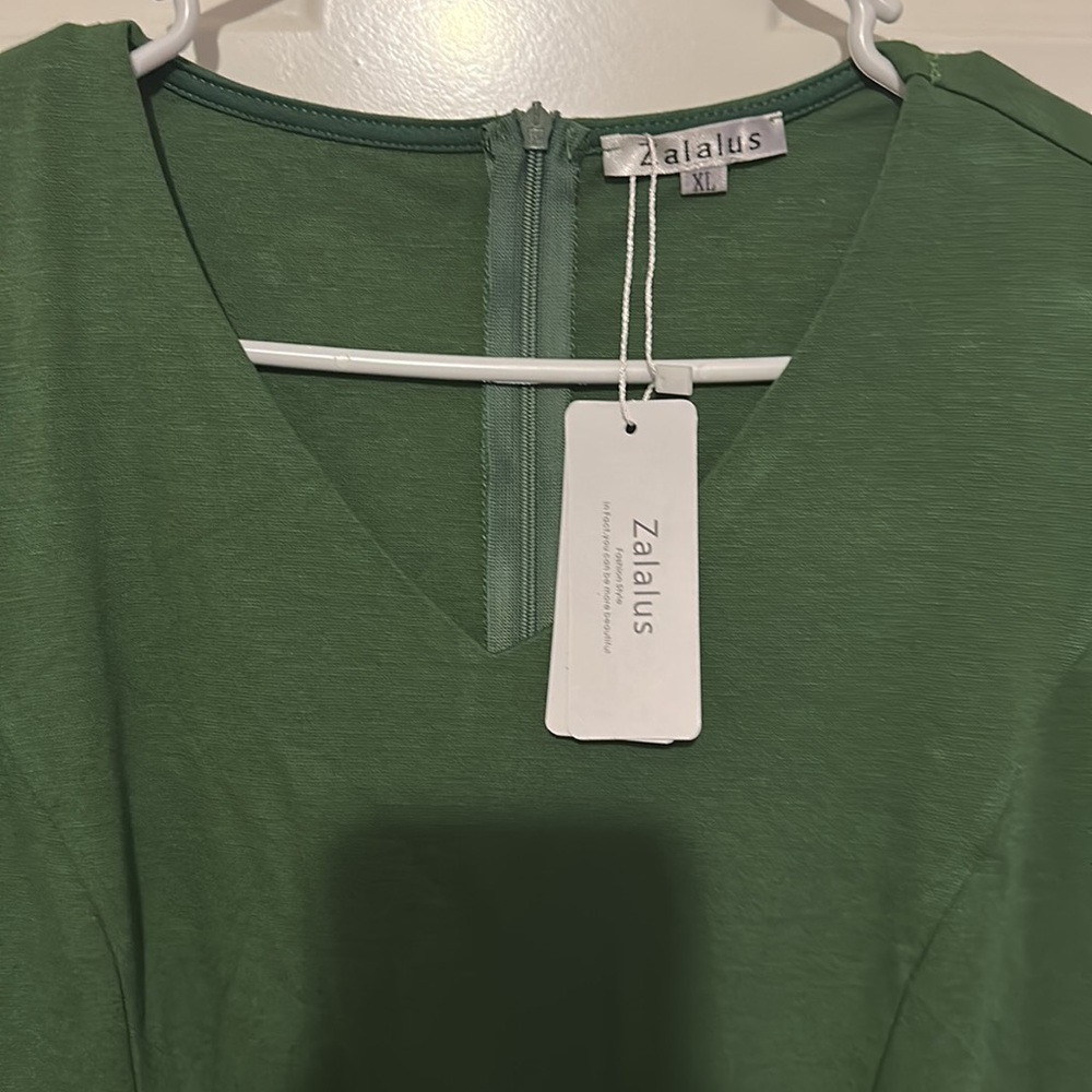 BNWT ZALALUS ZIPPY DARK GREEN SCRUNCHY DRESS - Picture 2 of 7